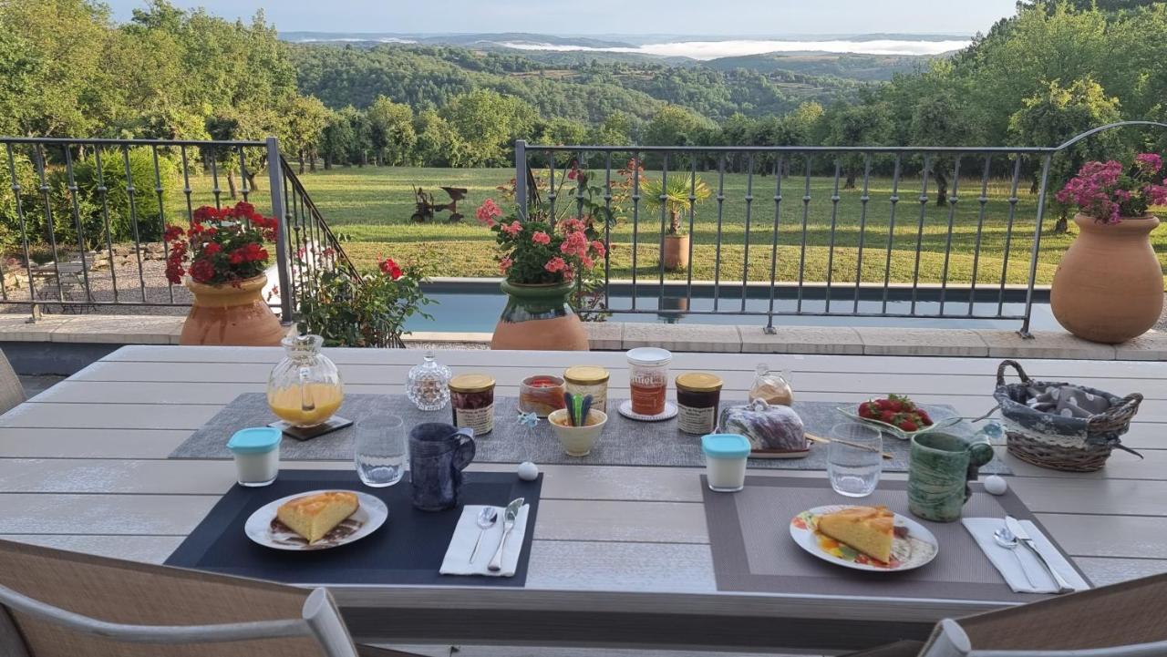 Reilhaguet Domaine La Garenne Bed & Breakfast エクステリア 写真
