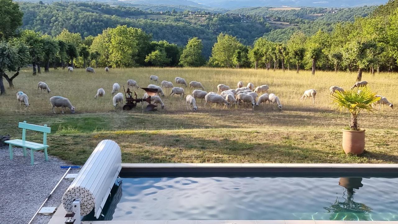 Reilhaguet Domaine La Garenne Bed & Breakfast エクステリア 写真