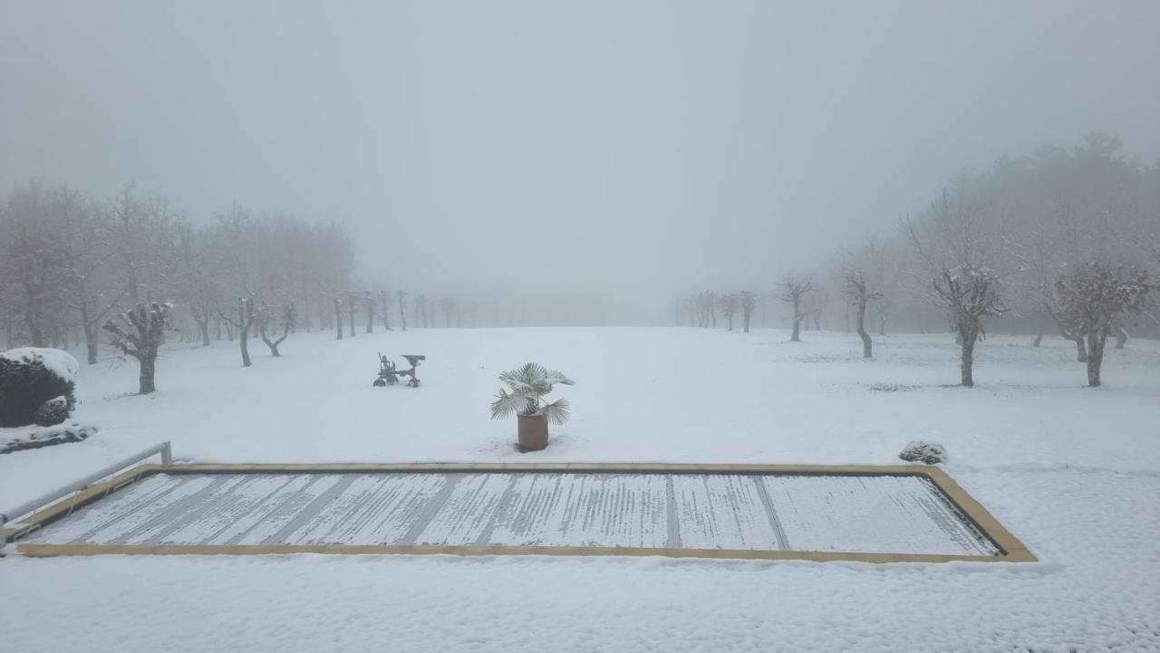 Reilhaguet Domaine La Garenne Bed & Breakfast エクステリア 写真